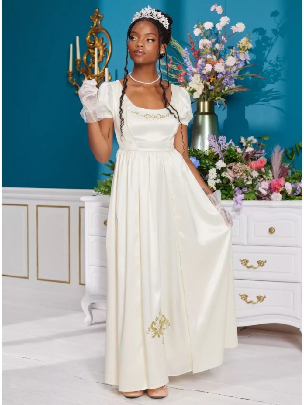 Her Universe Bridgerton Daphne Embroidered Dress NWT XL and 2X